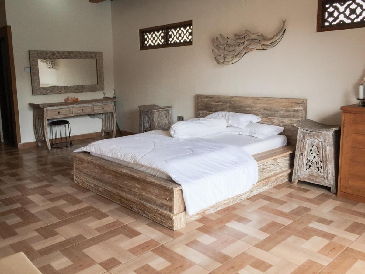 Escotel Villa Marga Selemadeg Extérieur photo